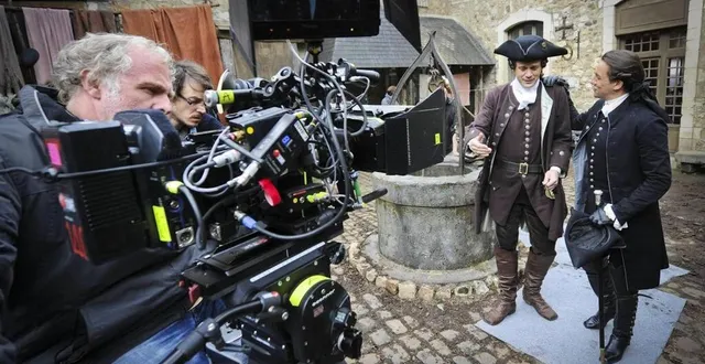 photo  pendant cinq ans, nicolas le floch (jérôme robart) a régulièrement fait escale dans le vieux mans, magnifiquement filmé dans cette série de qualité  &copy;  denis lambert 