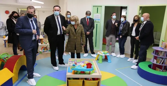 photo  de nombreuses personnalités et élus ont participé à l’inauguration.  &copy;  le maine libre 