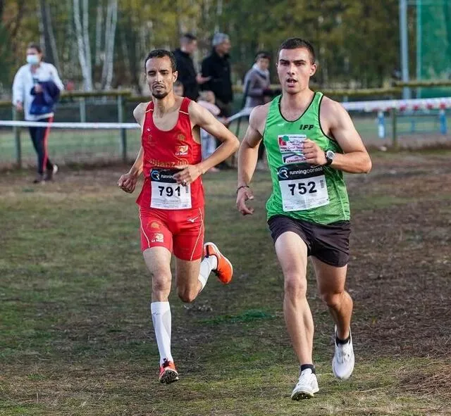 photo quentin cornu poursuivi par meftah.  ©  arnaud despelchain