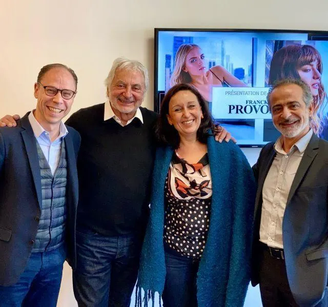 Franck Provost et Sandrine Tessier entourés de Franck Delamotte, directeur du réseau des salons Franck Provost et Alfonso Baio, chargé de développement. DR photo franck provost et sandrine tessier entourés de franck delamotte, directeur du réseau des salons franck provost et alfonso baio, chargé de développement. © dr