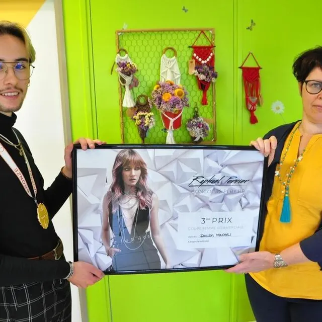 photo une médaille et un diplôme pour cette troisième place.  ©  le maine libre