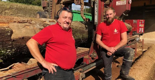 photo  jean-christophe leroy et son salarié nicolas betton.  &copy;  ouest-france 