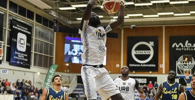 photo  les onze points de mouhammad faye n’ont pas suffi.  &copy;  jocelyne régent 