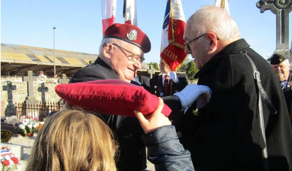 SainteMèreÉglise. Médaille du combattant pour un ancien d’Algérie
