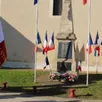 photo  jeudi, lors des cérémonies commémoratives de l’armistice de 1918, la population s’est rassemblée autour du monument aux morts, qui a eu 100 ans, afin d’honorer les 19 jeunes gervaisiens morts durant la grande guerre. les habitants se sont rendus à la salle des fêtes, après la cérémonie, pour consulter les documents relatant toute son histoire. 