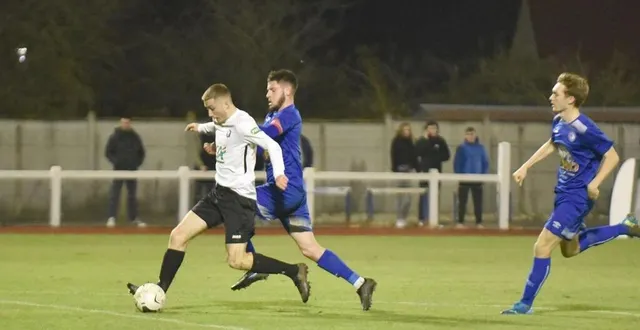 photo  baptiste gourio a sauvé l’honneur des argentanais samedi soir, en égalisant à la demi-heure de jeu.  &copy;  joseph thouin 
