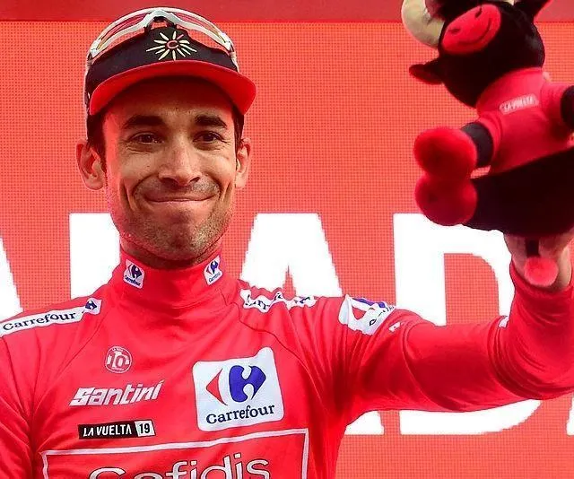 photo nicolas edet a enfilé une journée le maillot rouge de leader du tour d’espagne 2019.  ©  josé jordan / afp