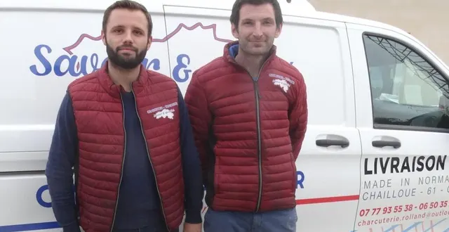 photo  teddy moriceau et guillaume rolland ont reçu le grand prix d’honneur au championnat d’europe de la meilleure saucisse créative.  &copy;  ouest-france 