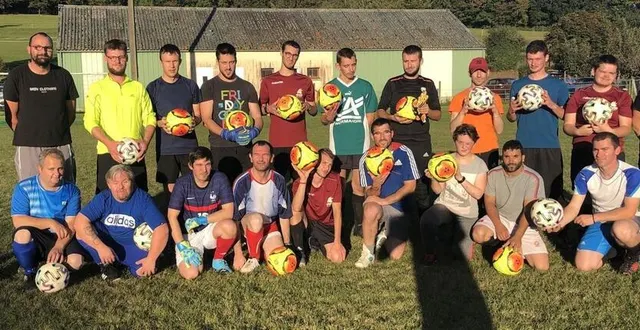 photo  le club es écouves (orne) organise, chaque jeudi soir, un entraînement pour les joueurs en situation de handicap.  &copy;  ouest-france 