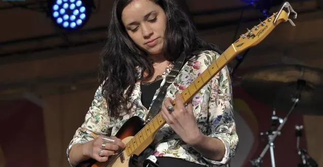 photo  lola baï sera en concert ce dimanche en l’église de brette-les-pins.  &copy;  archives le maine libre – denis lambert 