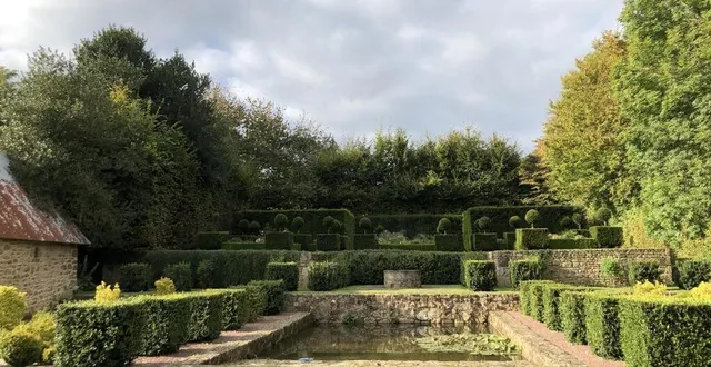 photo  le jardin du manoir de la boisnerie, à sainte-honorine-la-chardonne, dans l’orne, a été labellisé « remarquable » en octobre 2021.  &copy;  ouest-france 