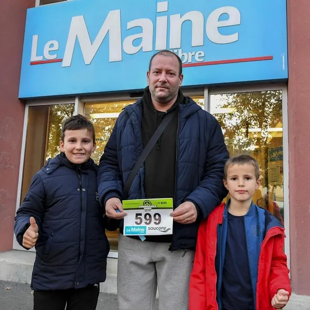 photo en famille ou entre amis, venez chercher votre dossard comme vous êtes.  ©  le maine libre – yvon loué