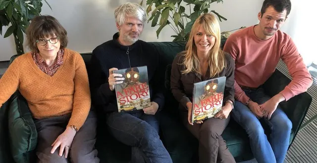 photo  laure renaud, documentaliste au lycée jean-macé ; robin recht, président du jury ; christelle chassagne, adjointe à la culture ; baptiste david, conseiller municipal délégué à la culture et à la jeunesse.  &copy;  co – christophe bordas 