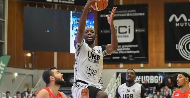 photo  mohammad diop a terminé meilleur marqueur du match avec 21 points lors de la victoire de l’union rennes à dax.  &copy;  archives jocelyne régent 
