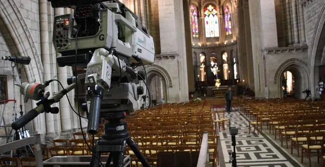 photo  après l’église de la couture en 2018, france 2 va installer ses caméras pour la messe de dimanche dans l’église saint-aldric  &copy;  archives le maine libre 