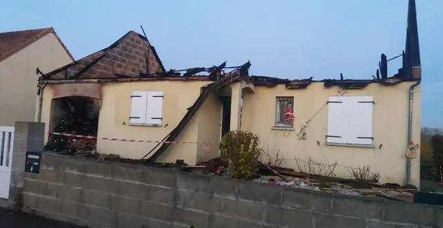 photo  mardi 23 novembre 2021, à souligné-flacé, à l’ouest du mans (sarthe), un incendie a ravagé une habitation.  &copy;  ouest-france 