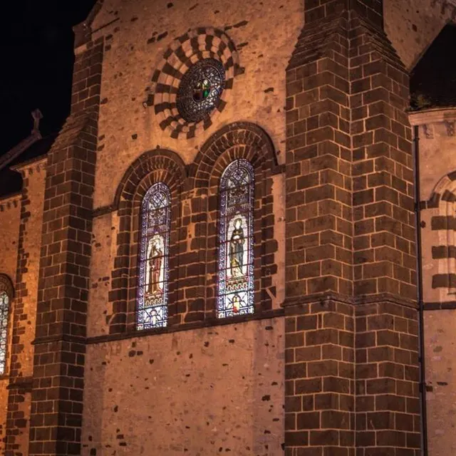 photo les vitraux de l’église de fresnay seront éclairés depuis l’intérieur.  ©  lauréna salion