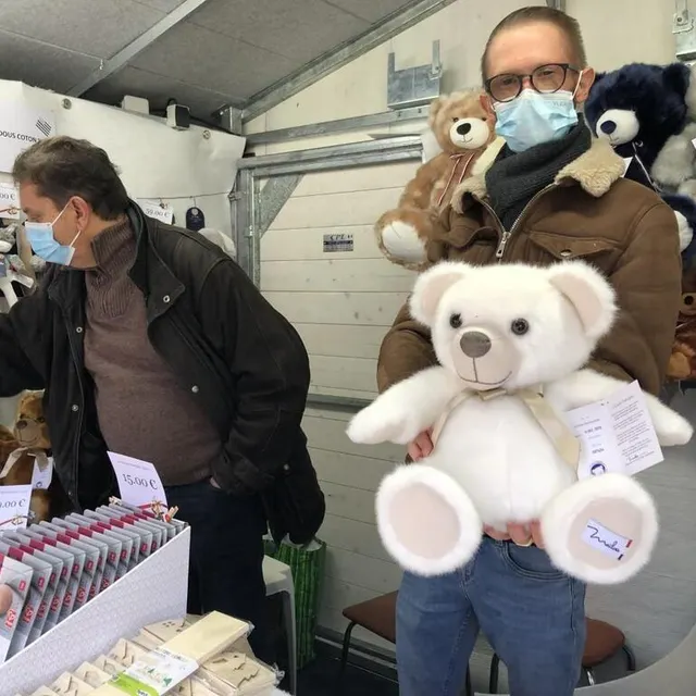 photo des peluches faites à la main en bretagne, dont certaines ont une garantie à vie.  ©  photo le maine libre