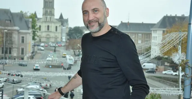 photo  angers, 16 novembre 2021. anthony dupont a eu recours à une greffe de cheveux ?pour contrer sa calvitie. ils repoussent lentement mais sûrement sur le devant et l’arrière du crâne. « je ne serai jamais chauve », assure-t-il.  &copy;  co – anthony pasco 