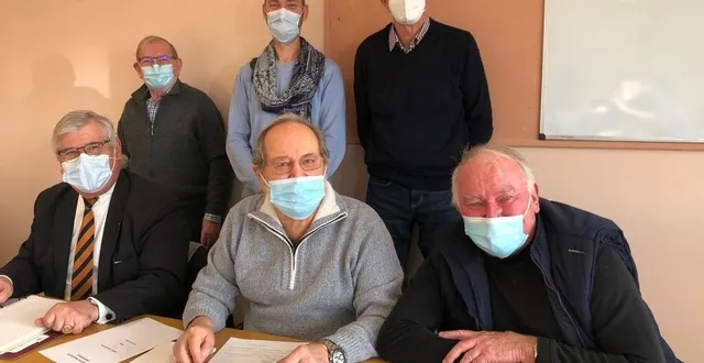 photo  l’assemblée générale de l’association philatélique, cartophile et numismatique d’argentan a eu lieu dimanche 28 novembre 2021.  &copy;  ouest-france 