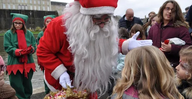 photo  c’est en traîneau que le père noël fera son arrivée à sablé cette année.  &copy;  photo archives le maine libre 