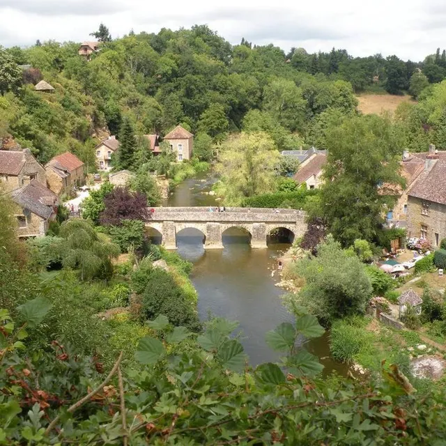 photo le village de saint-cénéri-le-gérei.  ©  ouest france