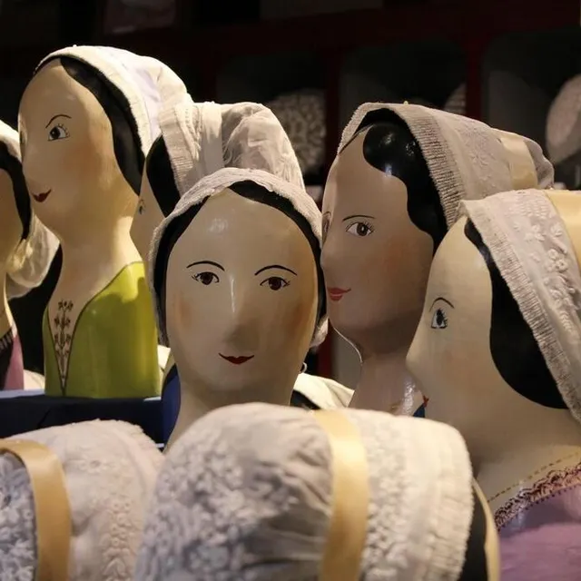 photo musée de la coiffe  ©  musée de la coiffe
