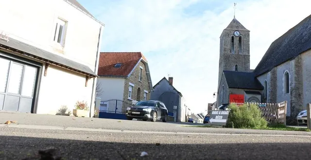 photo  après la flèche, bazouges-cré-sur-loir est la commune la plus peuplée avec 2 020 habitants. elle est née du mariage de bazouges-sur-le-loir, et de cré-sur-loir.  &copy;  ouest-france 