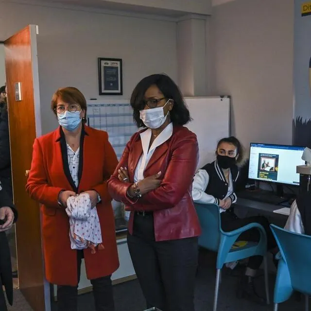 photo la plateforme de prévention au suicide a récemment lancé le projet « restons en contact ». un message de soutien, accompagné de ressources, destiné à un proche en souffrance.  ©  le maine libre – denis lambert