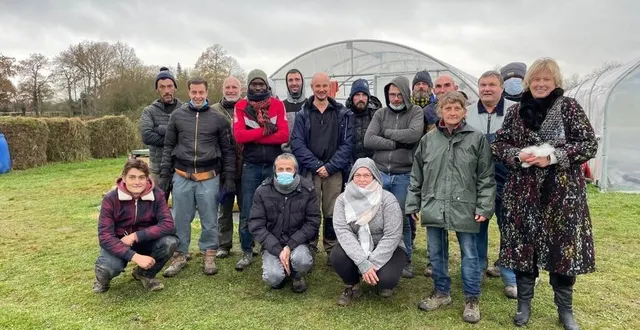 photo  les salariés des jardins du cœur sont en cdd d’insertion de quatre mois, renouvelables à six reprises.  &copy;  ouest france 