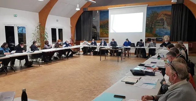 photo  le dernier conseil communautaire de la communauté de communes maine cœur de sarthe s’est tenu à souillé.  &copy;  ouest-france 