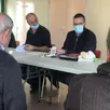 photo  la convention a été signée entre la mairie de courgenard et l’entreprise « présence verte ». 