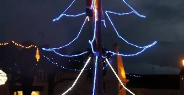 photo  rendez-vous sur le parking de l’école.  &copy;  archives le maine libre 