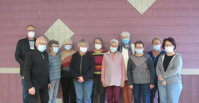 photo  les lauréats avec, à gauche, eric leroux.  &copy;  ouest-france 