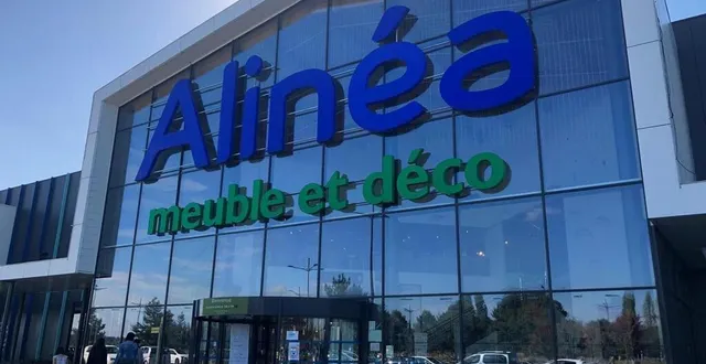 photo  le nouveau centre de vaccination du mans ouvrira, mercredi 15 décembre 2021, dans les anciens locaux d’alinea, au parc manceau.  &copy;  ouest france 