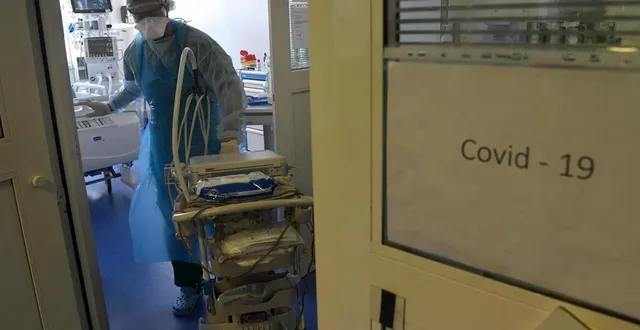 photo  l’absentéisme augmente chez les personnels soignants, gagnés par un ras-le bol général, après bientôt deux ans de combat contre la pandémie de covid-19.  &copy;  photo le courrier de l’ouest laurent combet 