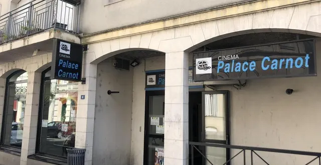 photo  l’ancien cinéma le palace, rue carnot, accueillera la séance du conseil municipal de sablé-sur-sarthe, jeudi 16 décembre 2021.  &copy;  archives ouest-france 