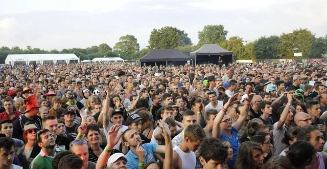 photo  les festivaliers d’art sonic, en 2014 à briouze, dans l’orne.  &copy;  archives ouest-france 