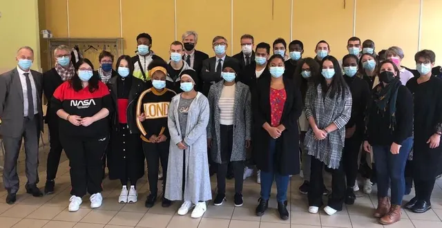 photo  18 jeunes sont inscrits dans le dispositif garantie jeunes depuis le 15 novembre 2021. ils sont répartis dans deux groupes.  &copy;  photo le maine libre 