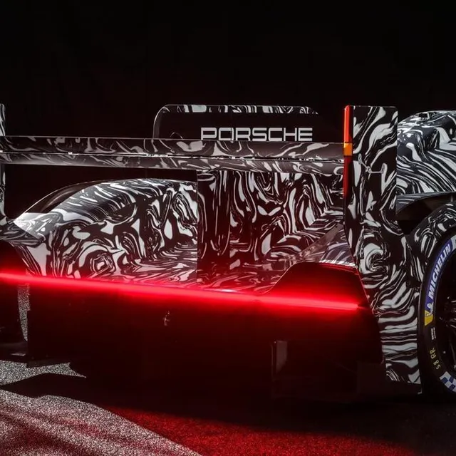 photo porsche dévoile les premières images de son hypercar pour 2023.  ©  porsche ag