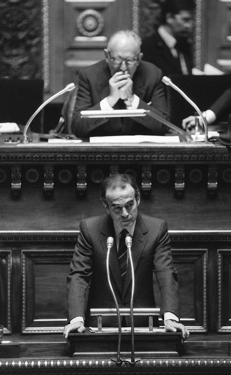 Nantes. Peine De Mort : Le Discours De Badinter Défile Dans La Salle ...