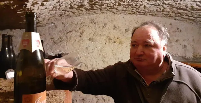 photo  le vigneron n’en revient pas de cette consécration pour son jasnières 2020.  &copy;  ouest-france 