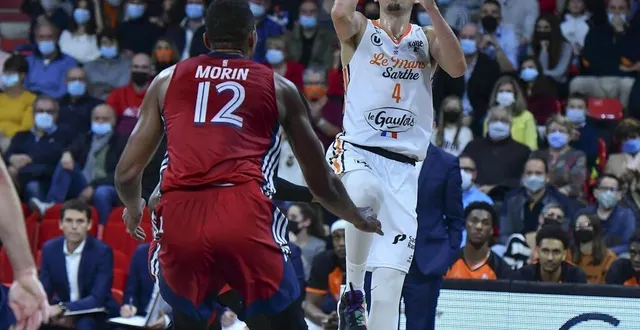 photo  après une entame inconstante, scott bamforth retrouve de sa superbe. il tourne à 15,6 points, 4,4 passes décisives et 3,1 rebonds en 26,4 minutes de moyenne (14,8 d’évaluation).  &copy;  archives le maine libre – yvon loue 