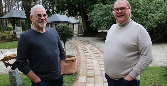 photo  hubert nobis (gauche), à la tête de l’auberge de la mine, à la ferrière-aux-etangs (orne) et franck quinton, chef du manoir du lys, à bagnoles-de-l’orne, ont échangé leurs points de vue.  &copy;  ouest-france 