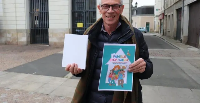 photo  le guide réalisé par philippe ramage sera imprimé début janvier 2022, dans le format du livre blanc qu’il présente.  &copy;  ouest-france 