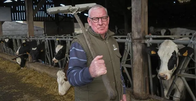 photo  rouperroux-le-coquet, mercredi 1er décembre 2021. avec eux autres membres de l’afdi pays de la loire, jean-loïc landrein s’envolera bientôt pour la république démocratique du congo.  &copy;  le maine libre – denis lambert 
