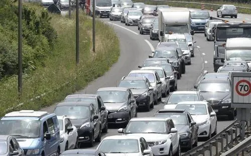 photo  ce dimanche 26 décembre 2021, aux environs de 15 h 30, un carambolage a impliqué sept véhicules et 15 personnes, sur l’a11, en sarthe.  &copy;  archives ouest-france 