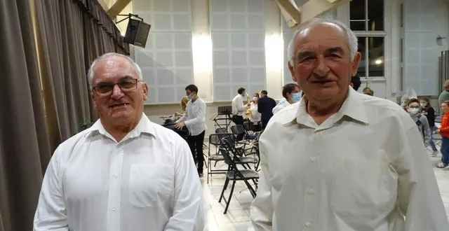 photo  le duo serge beauné et gérard croiseau ont confié les rênes de la musique municipale à une nouvelle équipe.  &copy;  le maine libre 