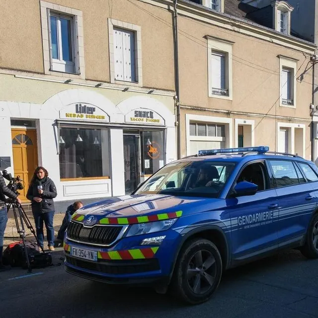 photo 200 gendarmes et militaires ont participé à l’opération pour retrouver la jeune joggeuse disparue en mayenne, à une dizaine de kilomètres de sablé.  ©  archives le maine libre – denis lambert