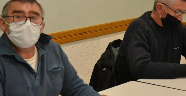 photo  éric guilmin, maire, et hubert jeusselin, premier adjoint.  &copy;  ouest-france 